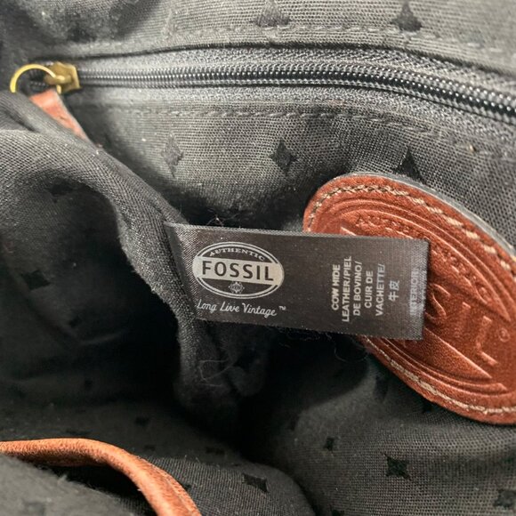 Vintage FOSSIL Crossbody Flap Saddle Bag Black/Brown Leather w/ Key Charm NICE - Picture 12 of 14